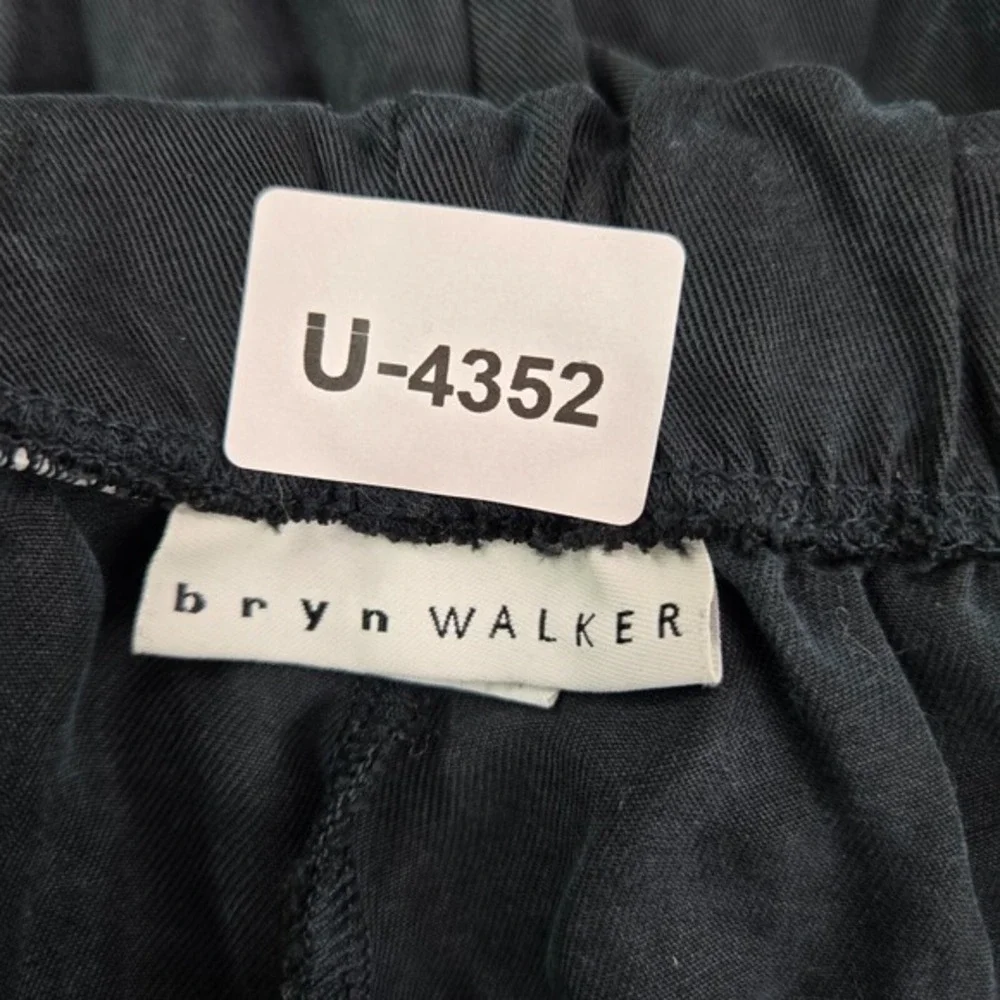 VINTAGE Bryn‎ Walker Women Pants Medium Black Chino Pockets 29 in Inseam NWT